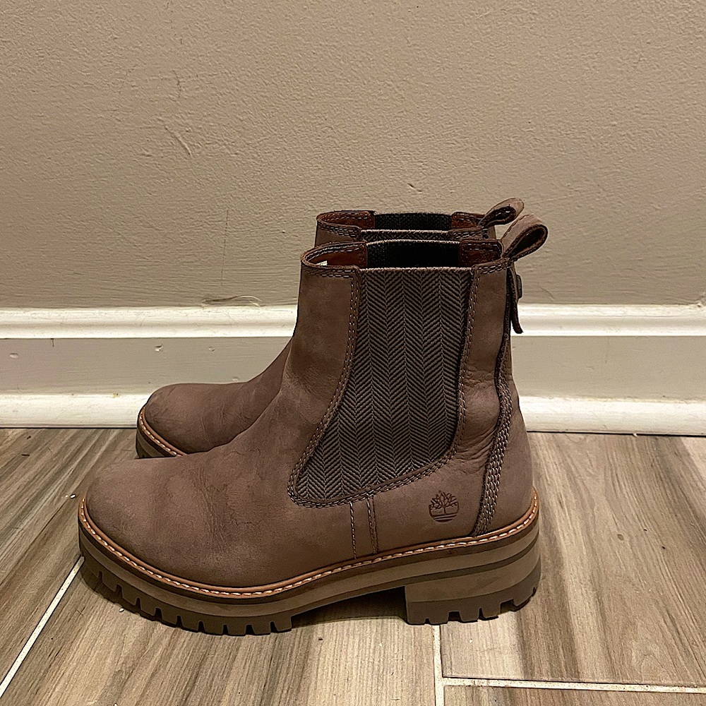 Timberland Courmayeur Valley Chelsea Boot | Taupe